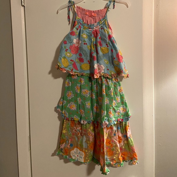 Girl dress